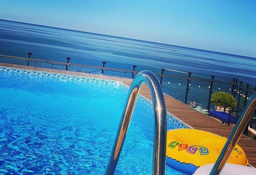 هتل Panorama Kvariati Vip