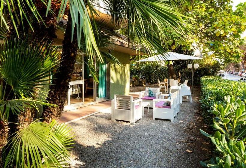 ホテル Parco Dei Pini