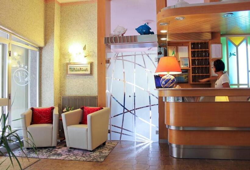 ホテル Parco Dei Pini