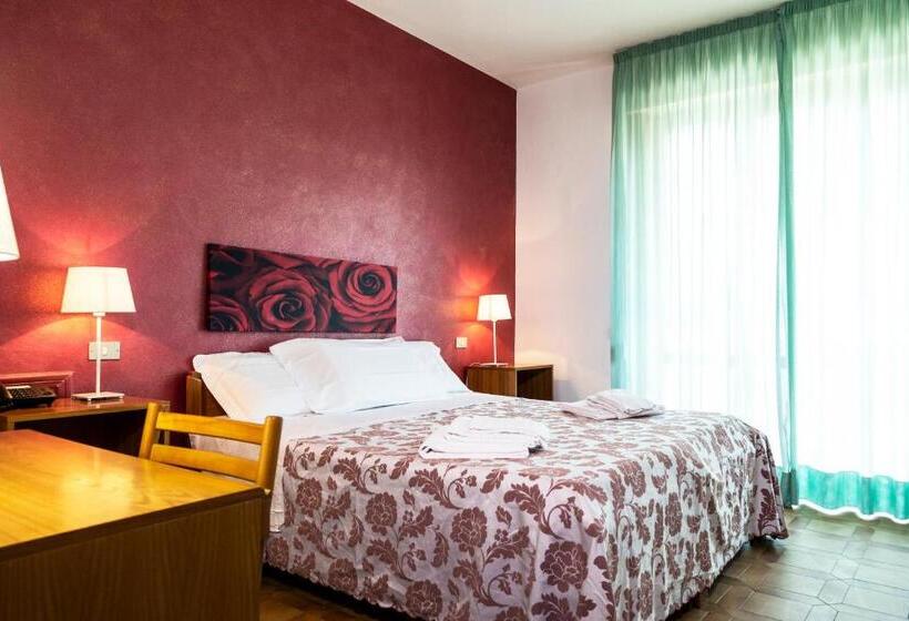 ホテル Parco Dei Pini