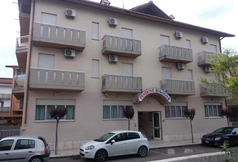 ホテル Pensione Bologna
