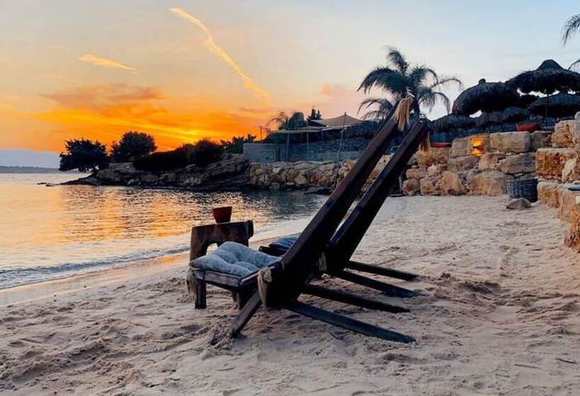 Отель Serenita Beach