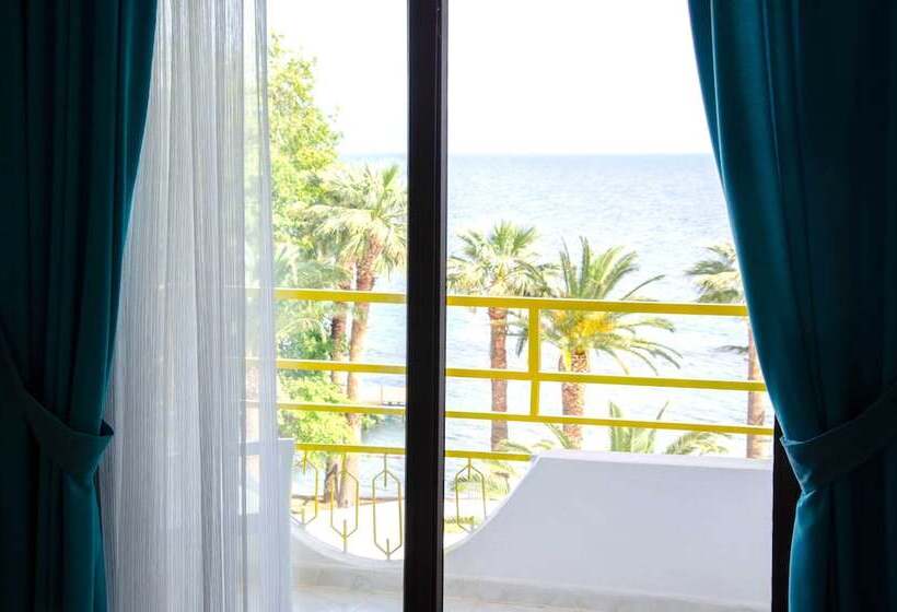 Отель Serenita Beach