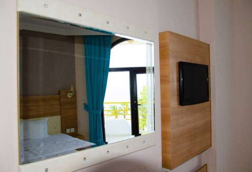 Отель Serenita Beach