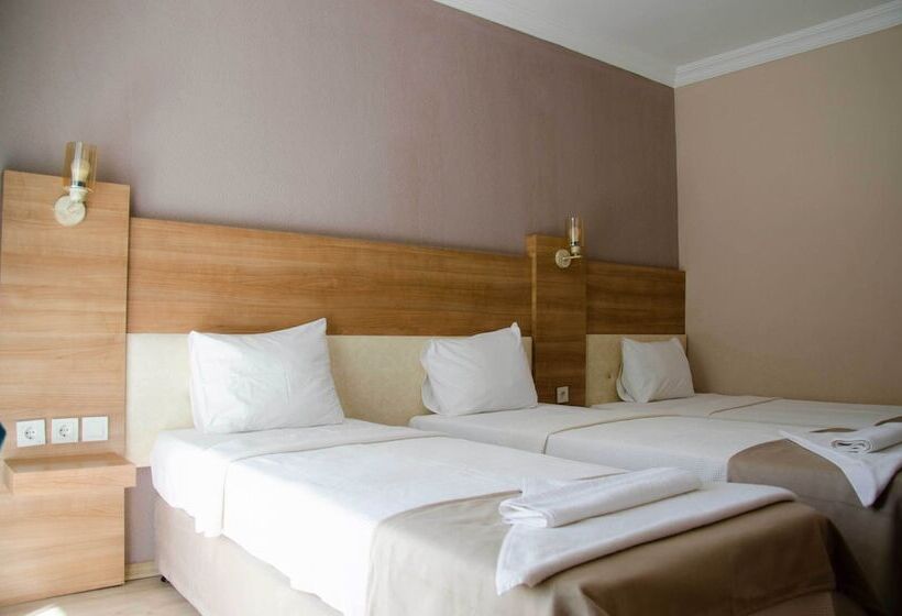 Отель Serenita Beach