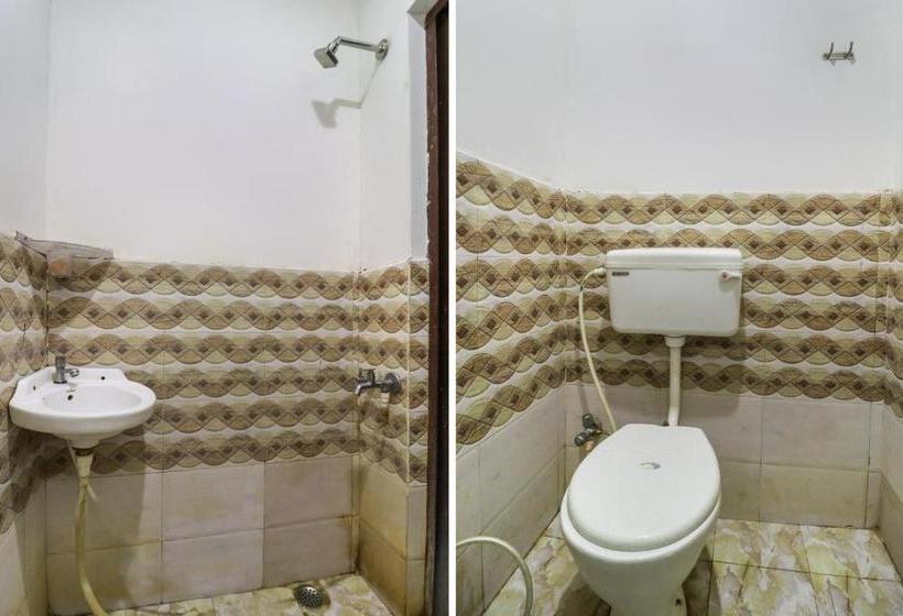 ホテル Spot On 44295 Sarnath Tourist Guest House