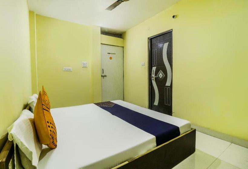 ホテル Spot On 44295 Sarnath Tourist Guest House