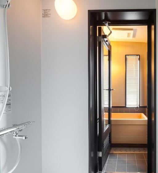 Отель Suite Hiroshima Hakushima