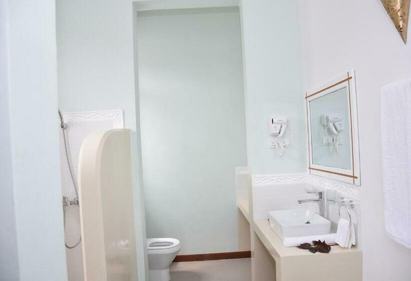 호텔 The Golden Blue Luxury