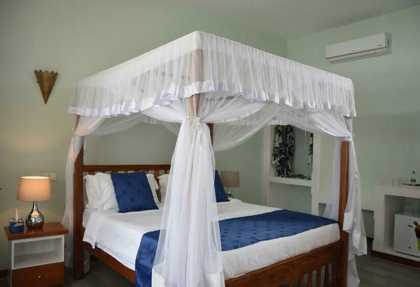 호텔 The Golden Blue Luxury