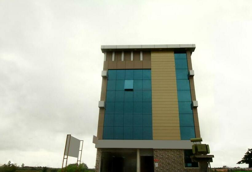 酒店 Vaccinated Staff- Oyo 14360 Park Inn