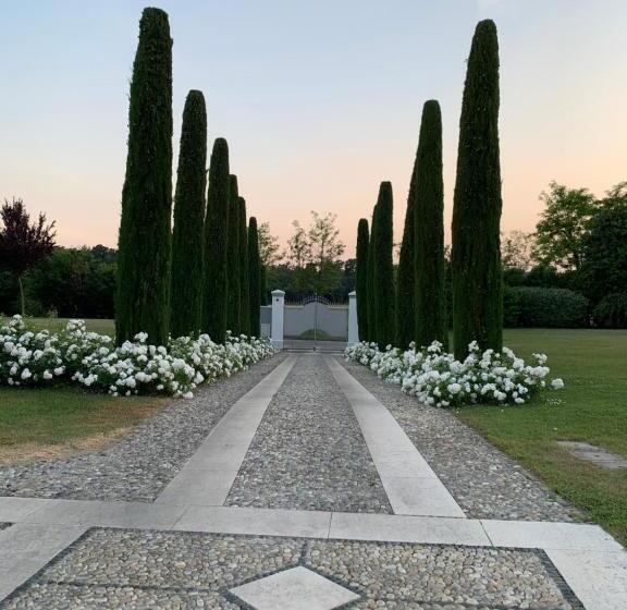 Отель Villa San Pietro