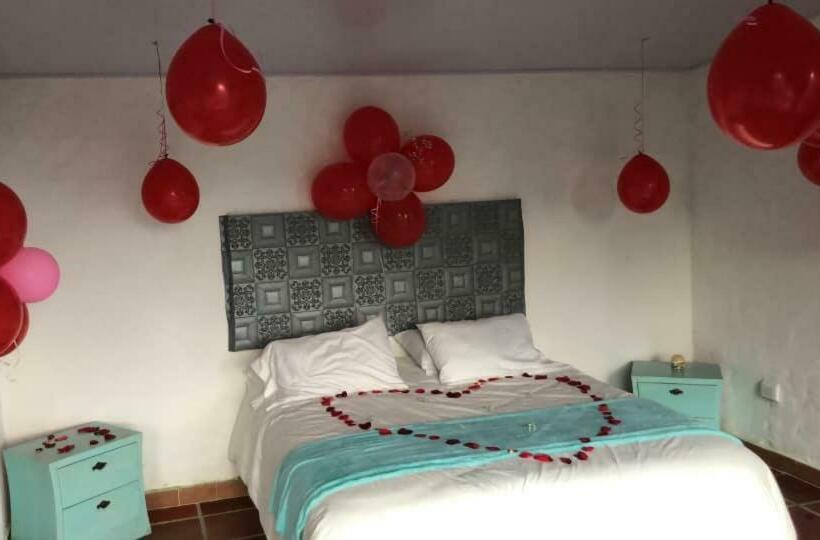 فندق Waterfall El Paraíso   Cabañas, Jacuzzi, Piscina Y Cascada En Medio De La Naturaleza