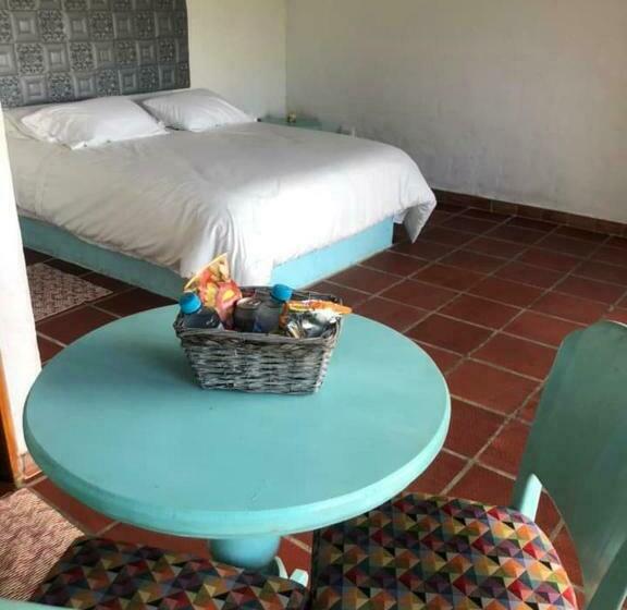 فندق Waterfall El Paraíso   Cabañas, Jacuzzi, Piscina Y Cascada En Medio De La Naturaleza