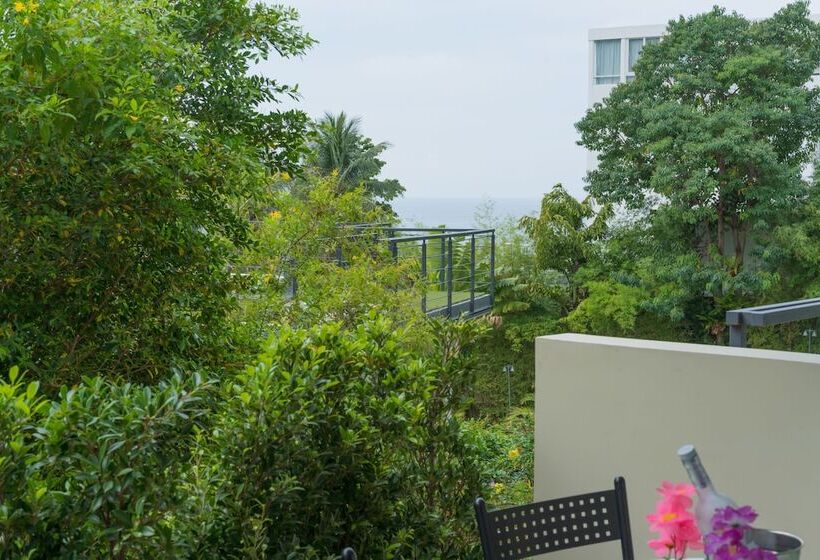 Karon Butterfly Residence