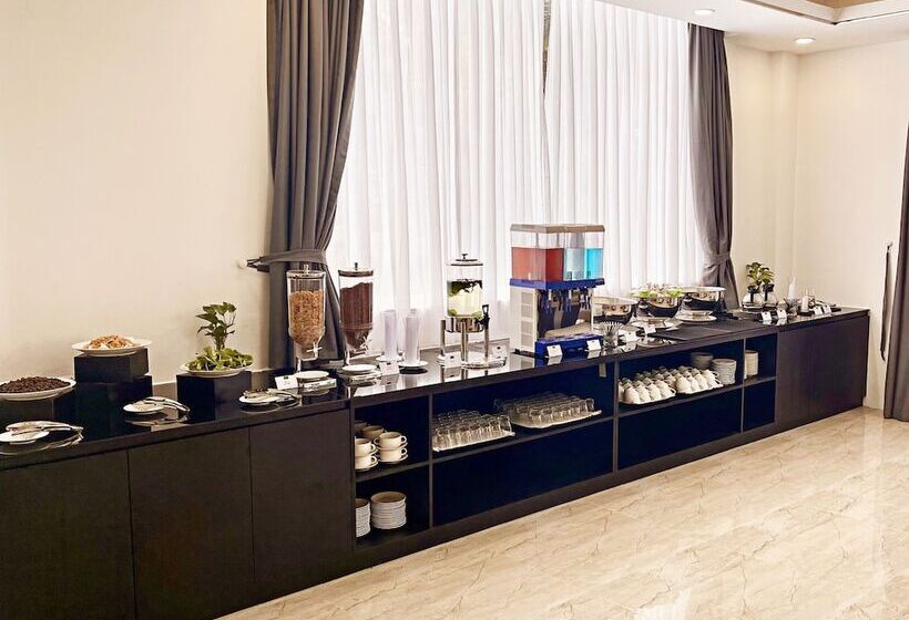 Orson Hotel & Resort Con Dao