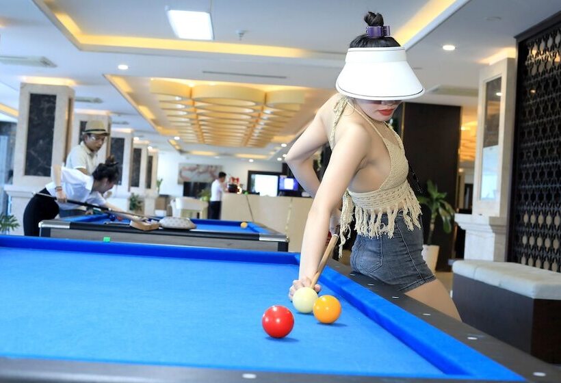 Orson Hotel & Resort Con Dao