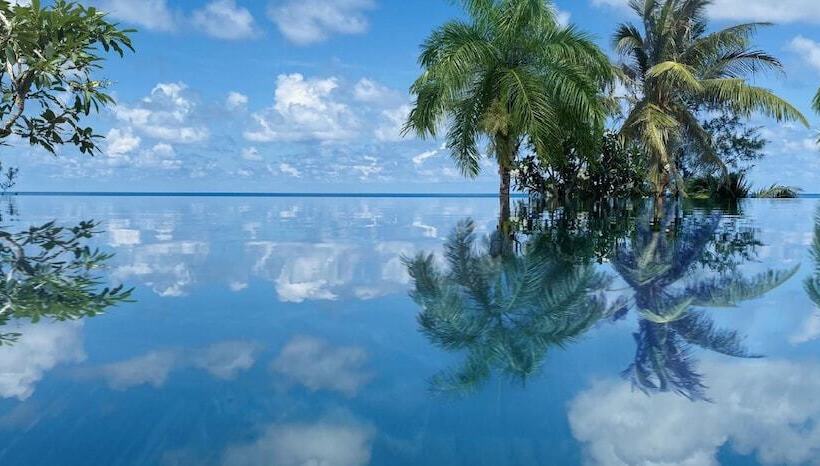 Orson Hotel & Resort Con Dao