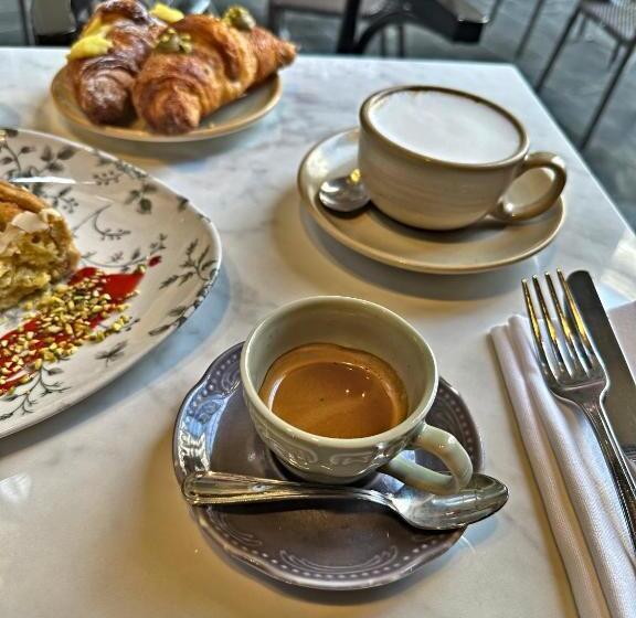 膳宿费 Amabilia Suites