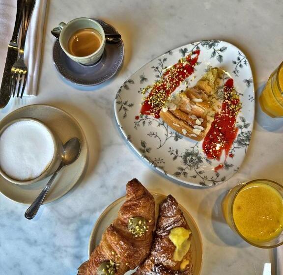 膳宿费 Amabilia Suites