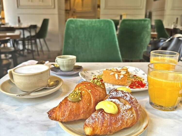 膳宿费 Amabilia Suites