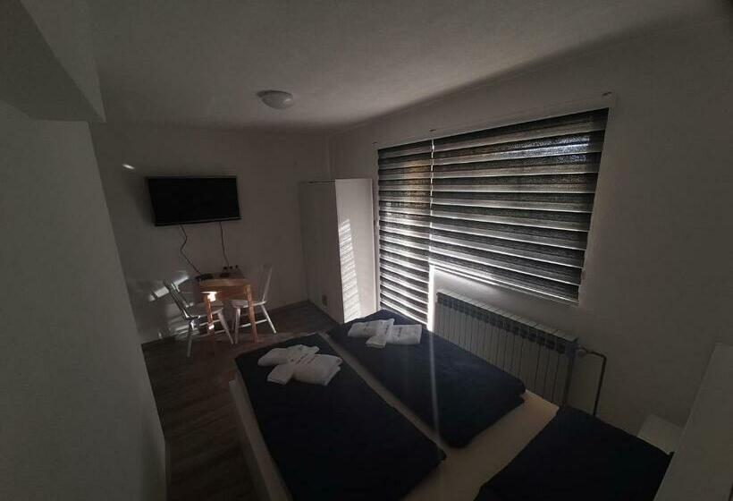 پانسیون Apartmani Mamić