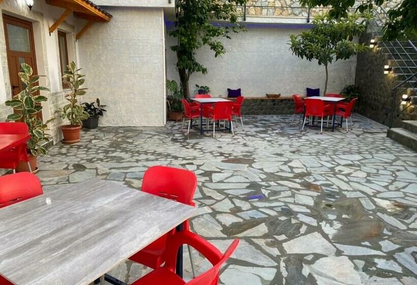 بنسيون Bixhaku Guesthouse