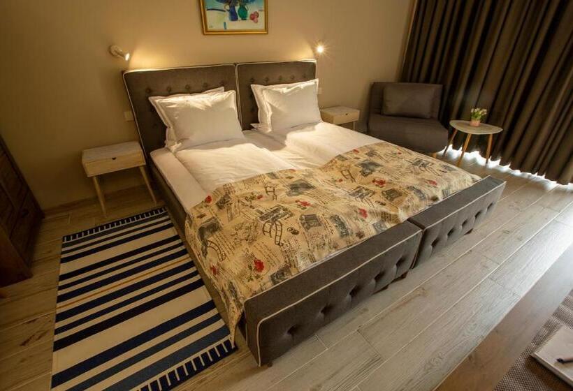 פנסיון Club Houses Stefvall