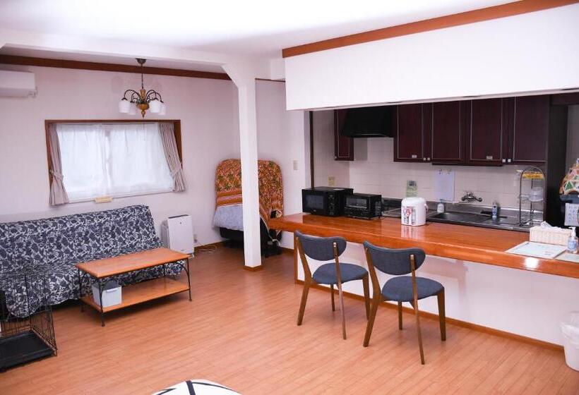 بنسيون Hakone Leon