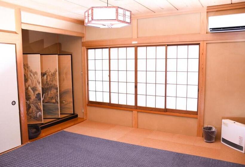 بنسيون Hakone Leon