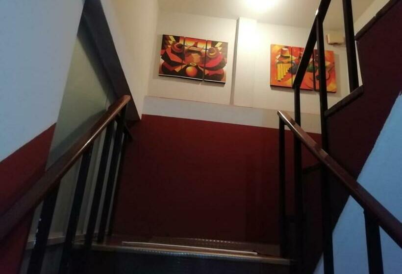 بنسيون Hostal Sumak'usi
