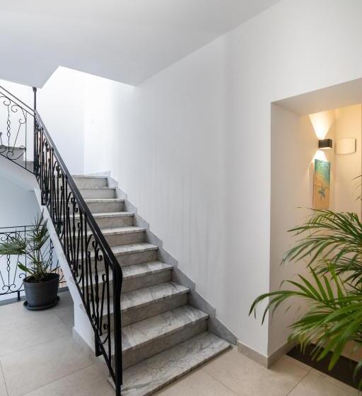 بنسيون J Rooms