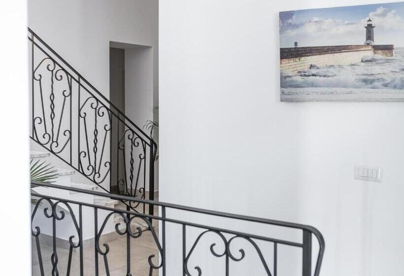 بنسيون J Rooms