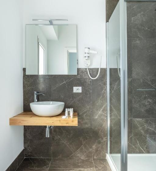 بنسيون J Rooms