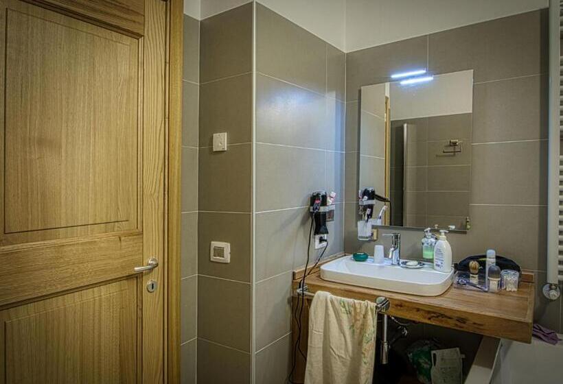 بنسيون Paesemio Cervarezza Di Bolzoni Maria Graziella