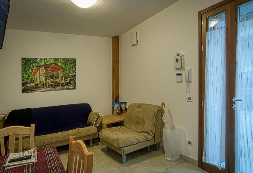 بنسيون Paesemio Cervarezza Di Bolzoni Maria Graziella