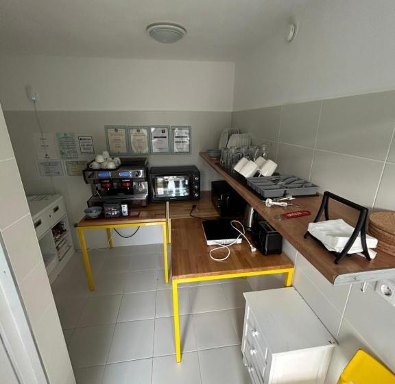 پانسیون Pixel Guesthouse