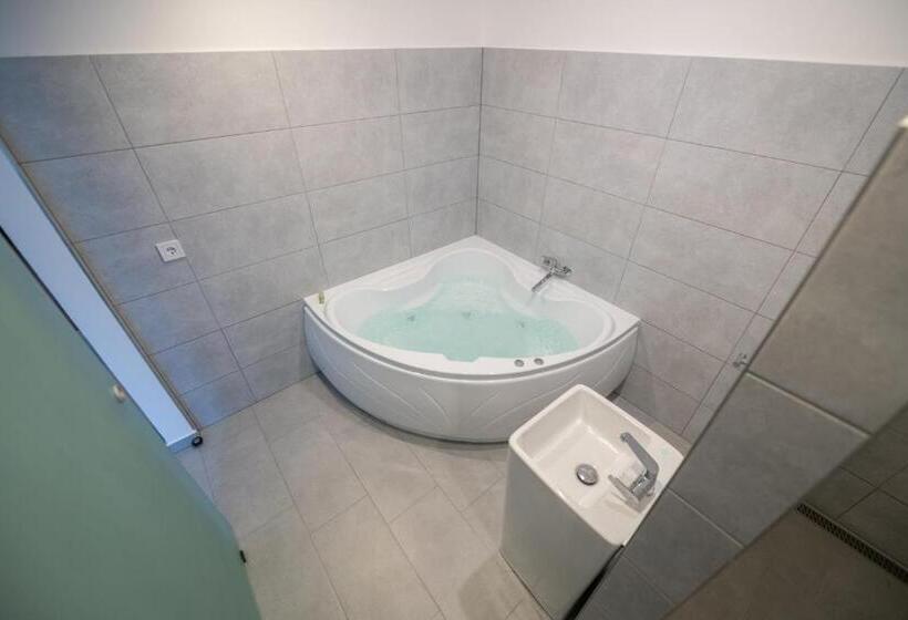 Пансион Pixel Guesthouse