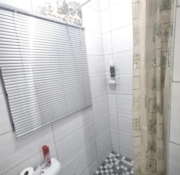 Пансион The Croc Guest House