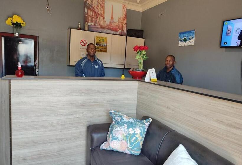 Пансион The Croc Guest House