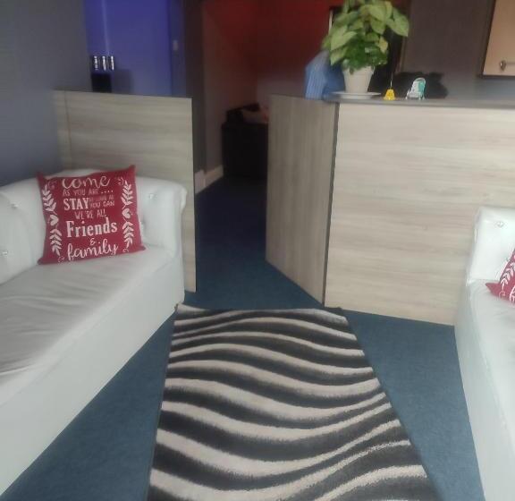 Пансион The Croc Guest House