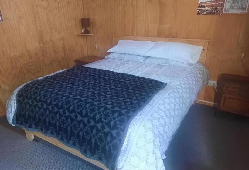 פנסיון Victor Alojamientos