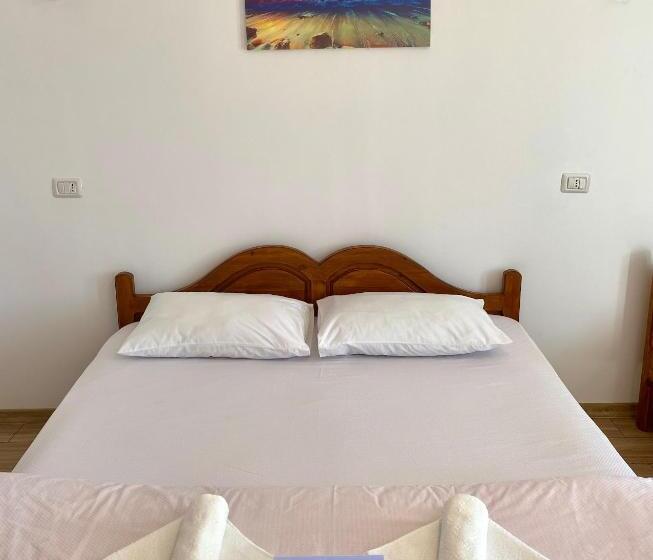 ペンション Vila Cochilia Costinesti Ultracentral 3 Stele