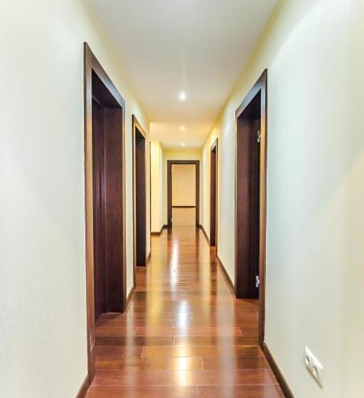 Port Baku Residance Family Room 710 A