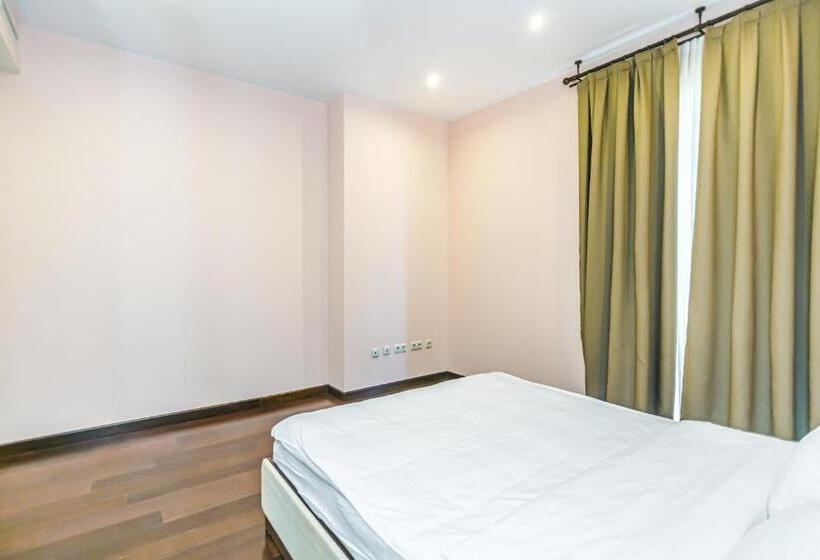 Port Baku Residance Family Room 710 A