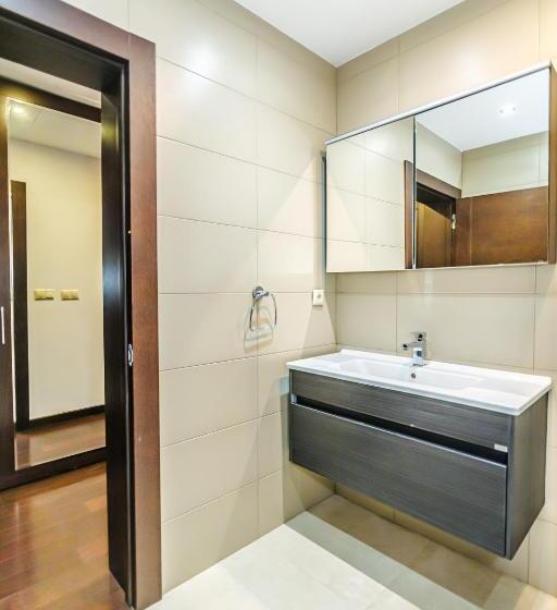 Port Baku Residance Family Room 710 A