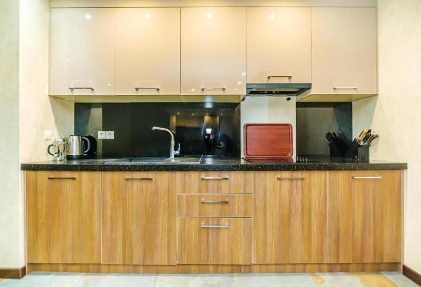 Port Baku Residance Family Room 710 A