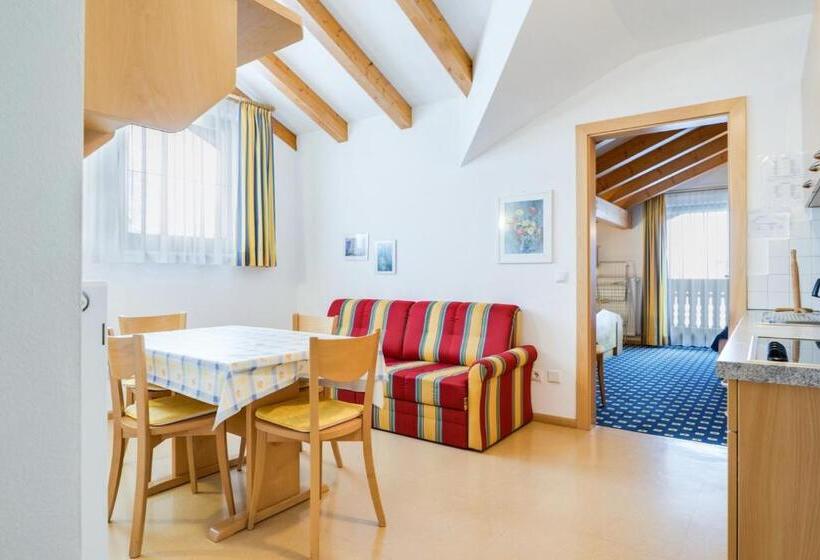 Apparthotel Feldhof   Living And Bistro