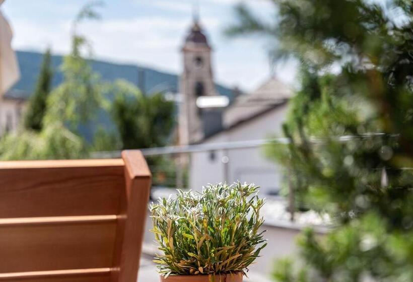 Apparthotel Feldhof   Living And Bistro