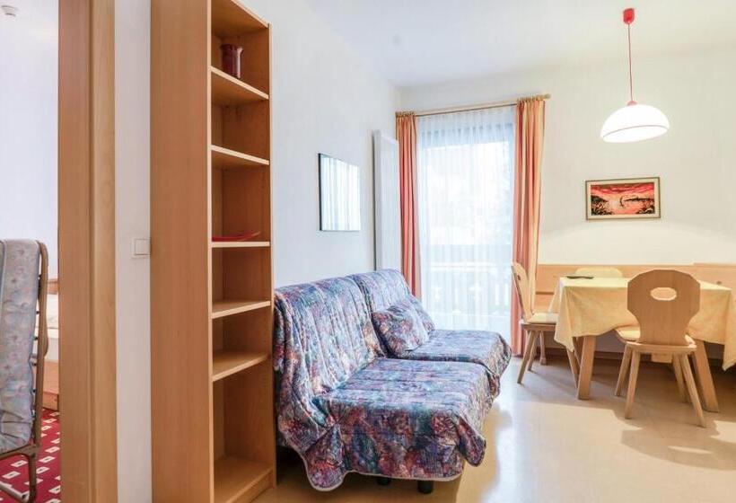 Apparthotel Feldhof   Living And Bistro